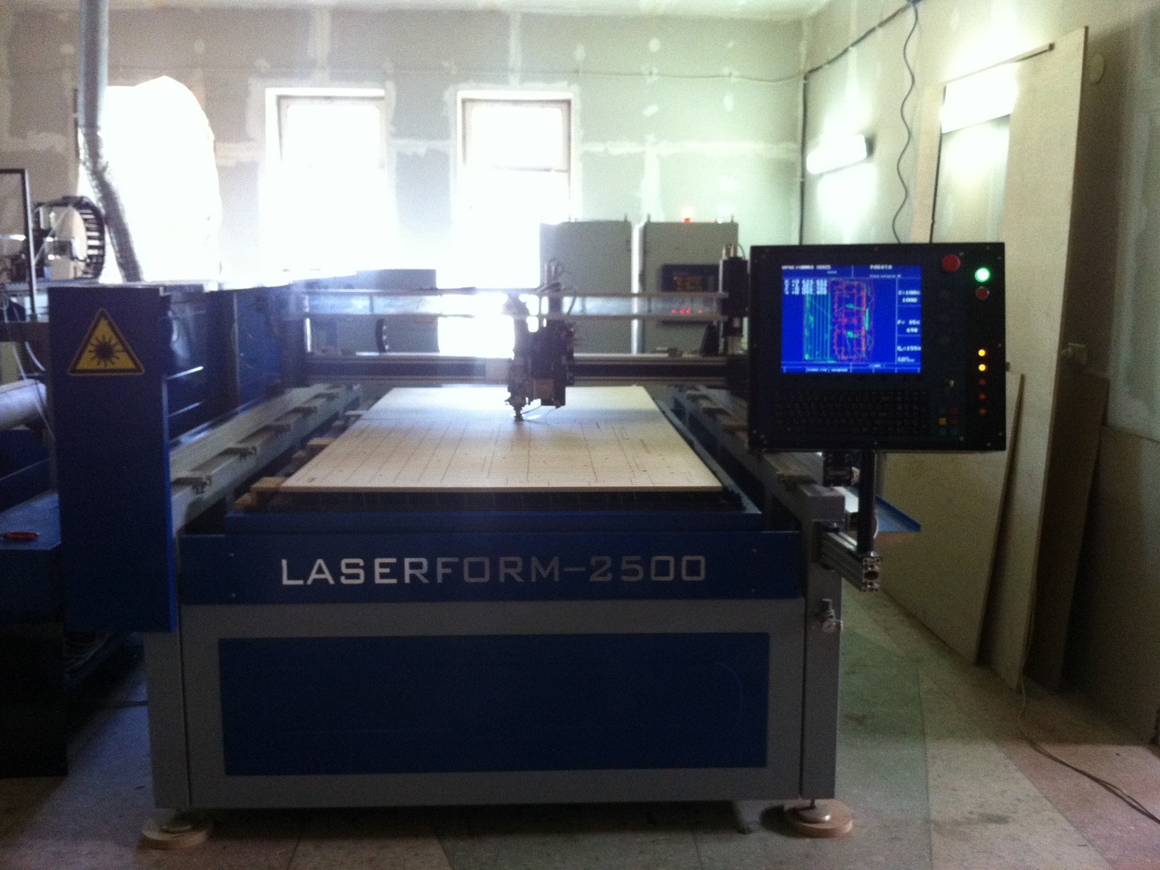 Лазерний комплекс LASERFORM 2500