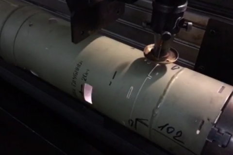 Резка алюминиевых труб лазером для изготовления корпусов сигнальных буев