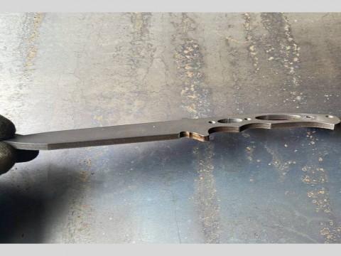 Общий вид заготовки лезвия армейского ножа